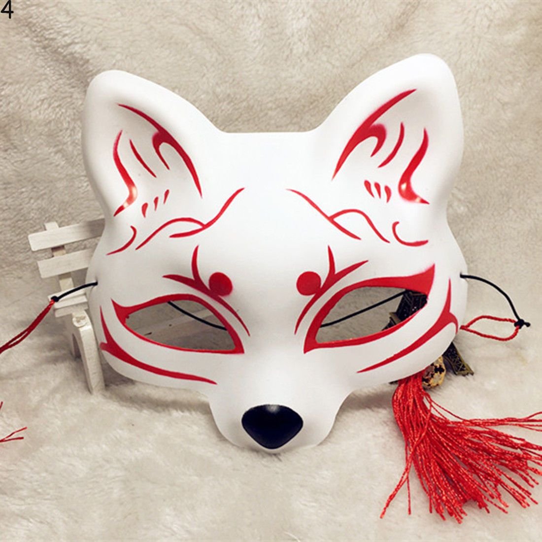 Японские маски лисов