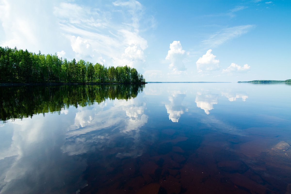 Разные озеры. Озеро Сандал. Оз Сандал Карелия. Онежское озеро Кондопога. Озеро Нерское.