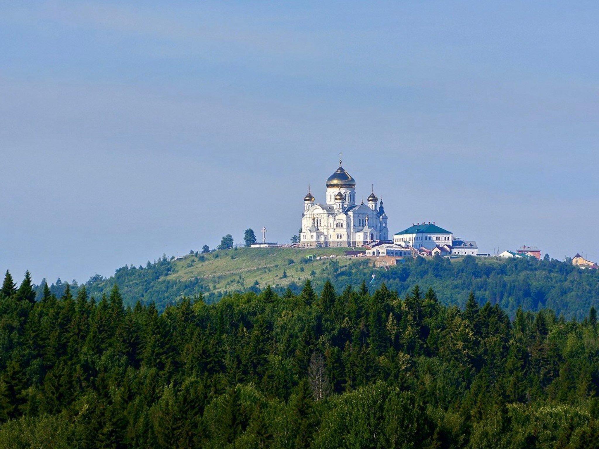 храм в белогорье