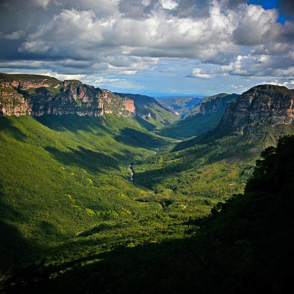 Шапада-Диамантина (национальный парк). Шапада Диамантина Бразилия. Горы Бразилии Шапады. Водопады национального парка Шапада Диамантина Бразилия.