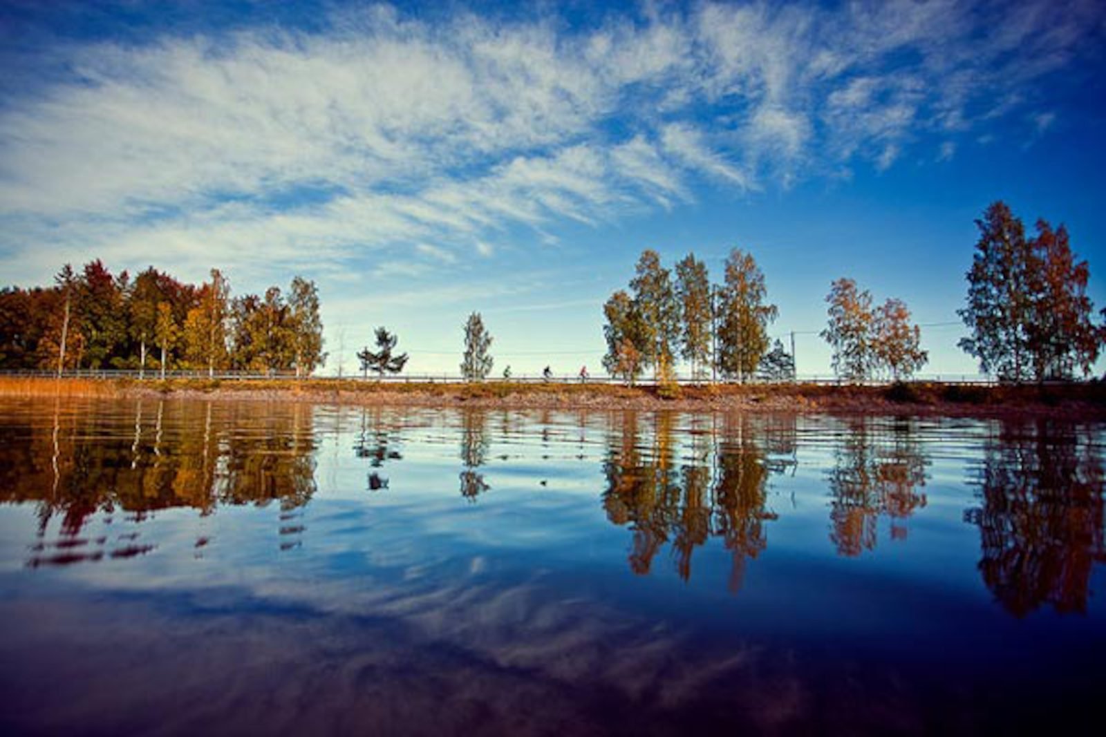 Названия финских озер. Озеро Сайма Финляндия. Сайменские озера в Финляндии. Озеро Суоми Финляндия. Озеро Штерн Финляндия.