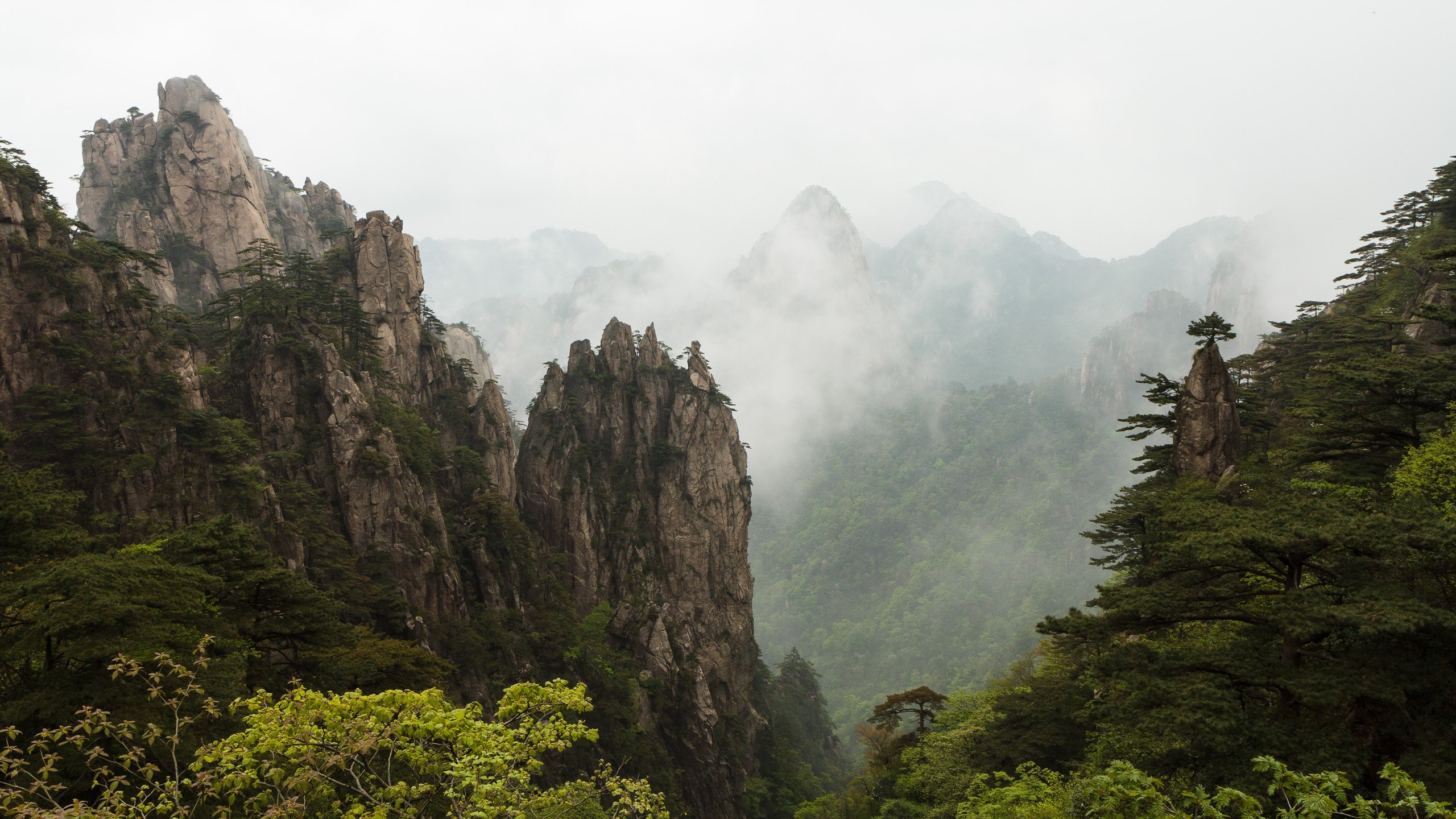 Возрождение хуаншань. Хуаншань пик лотоса. Национальный парк Хуаншань. Национальный парк Хуаншань в Китае. Хуаншань Китай город.