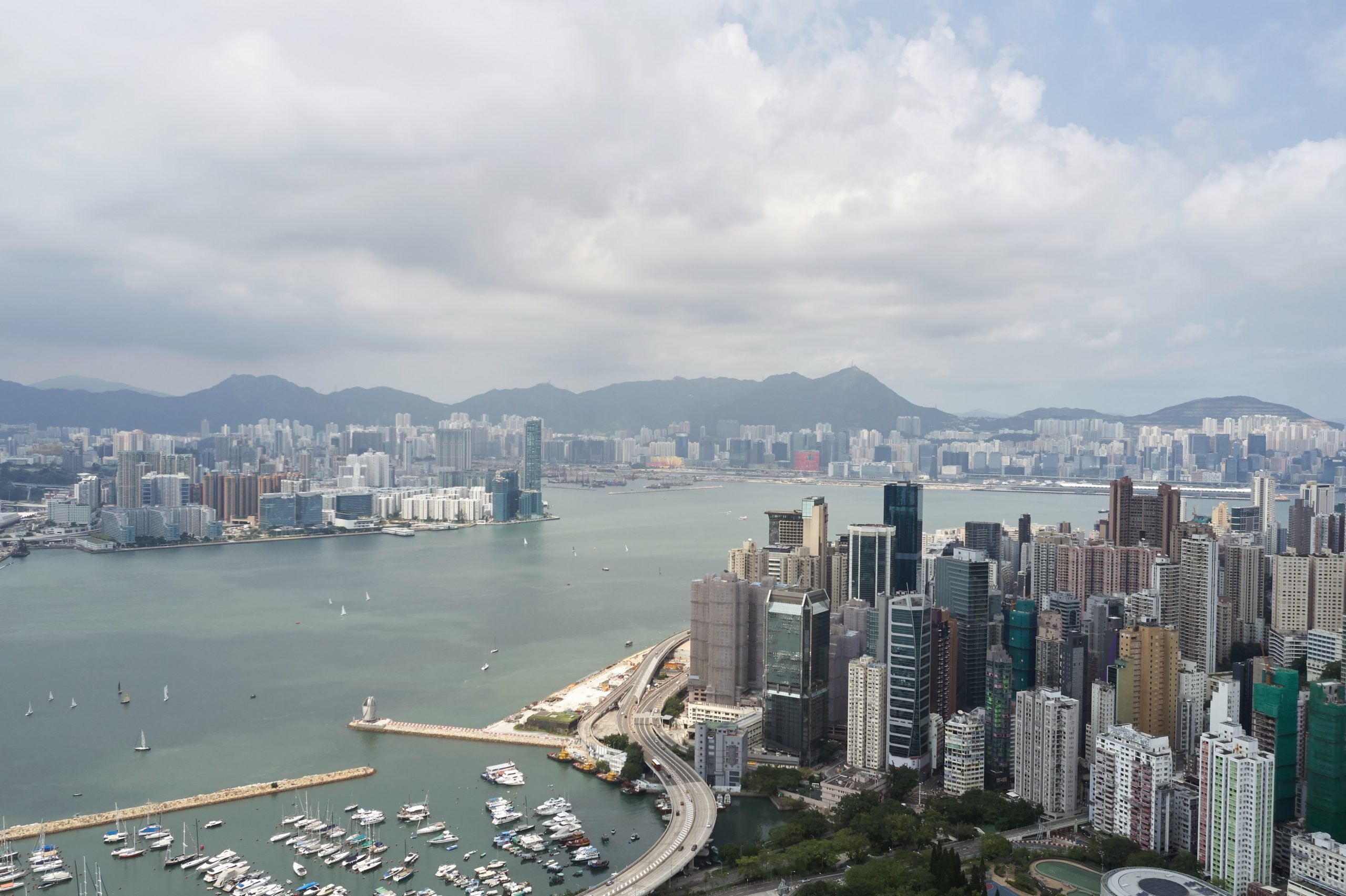 Время в гонконге. Гонконг столица. Британский Гонконг. Гонконг Горизонт. Шэньчжэнь Береговая линия.
