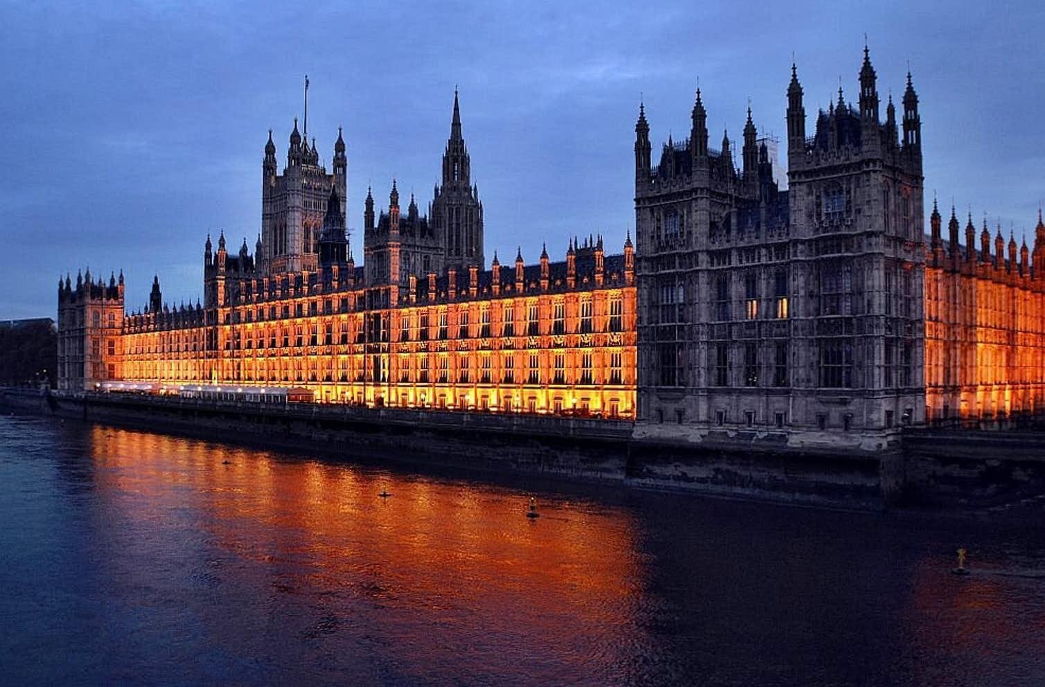 Вестминстер лондон. Вестминстерский дворец (Palace of Westminster).. Башня Святого Стефана Вестминстерского дворца. Houses of Parliament в Лондоне.