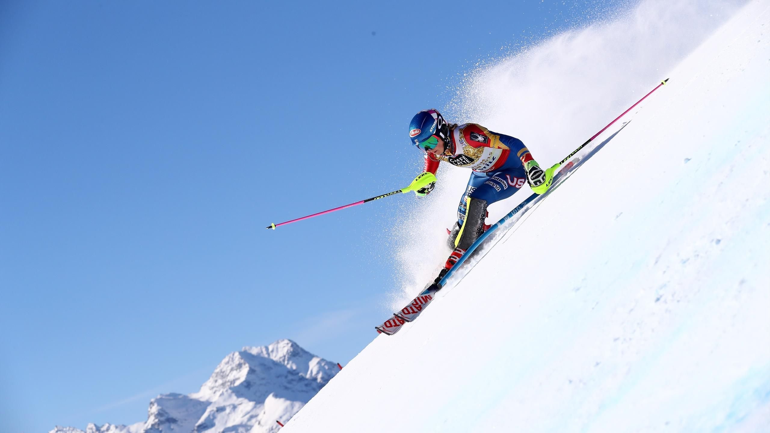 Горно лыжный спорт. Alpine Skiing. Горные лыжи спорт. Гоночные горные лыжи. Лыжники горнолыжники.