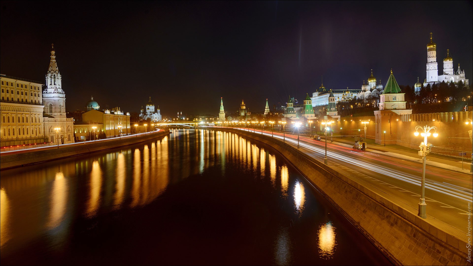 москва в ночное время