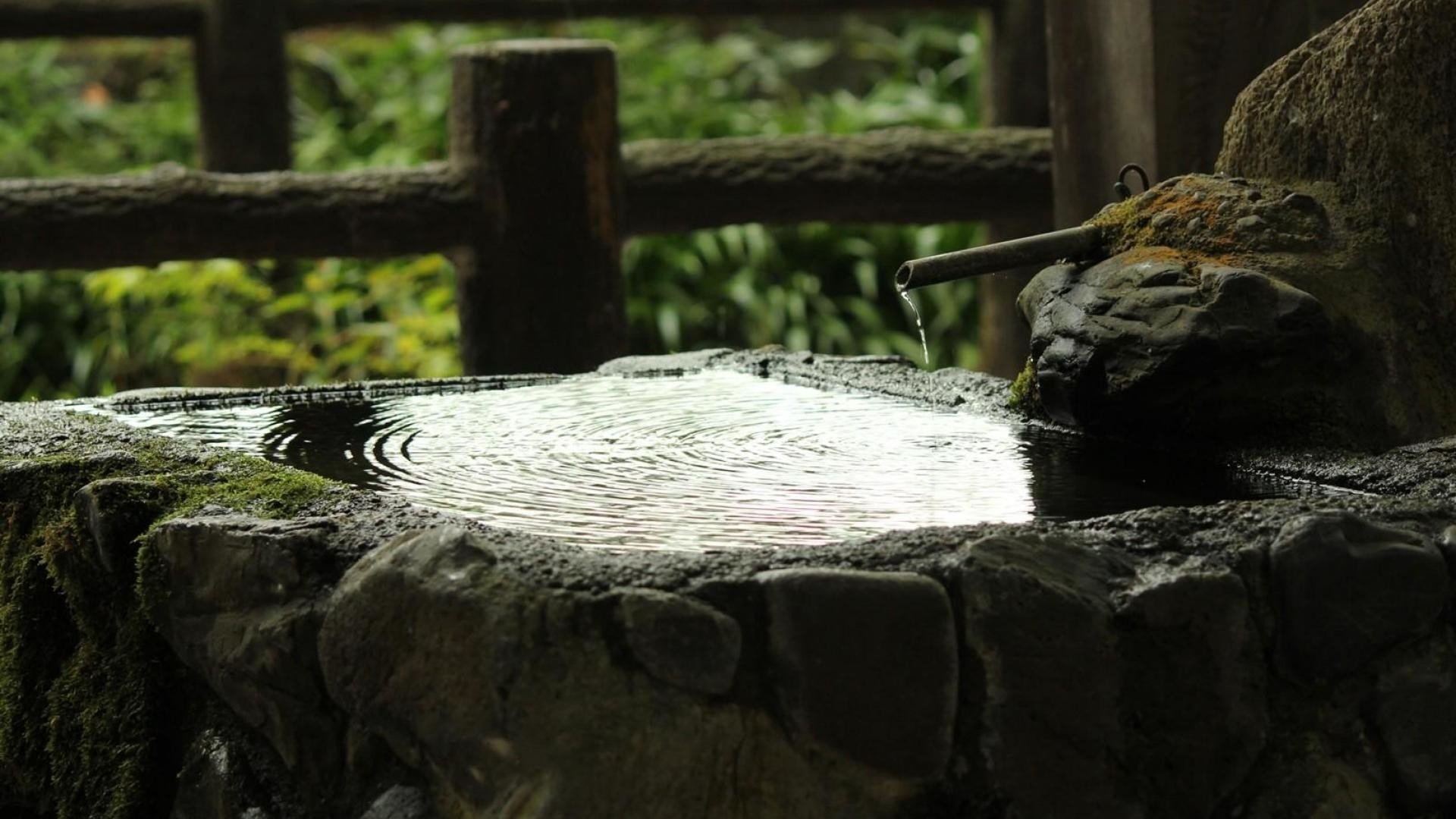 Видео 4 на дзен. Японский сад камней. Японский сад на столе. Сад дзен. Сад камней на столе.