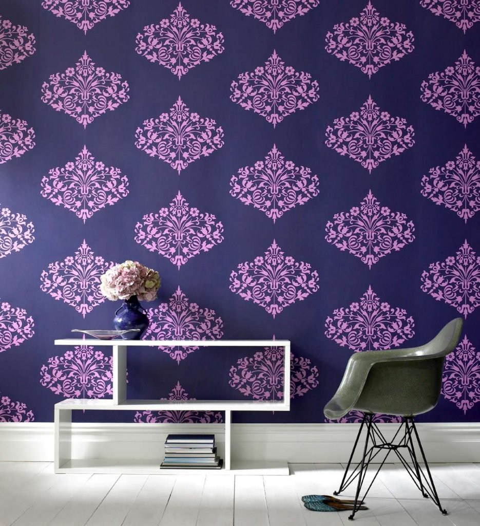 Фиолетовые обои на стену