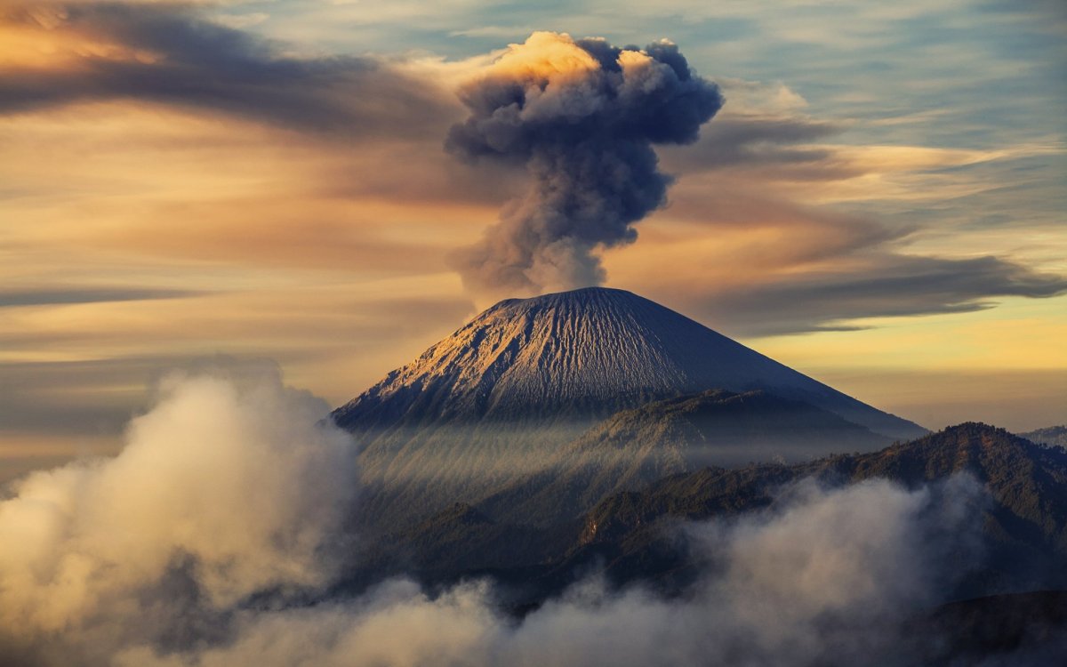 Вулкан обои - 67 фото