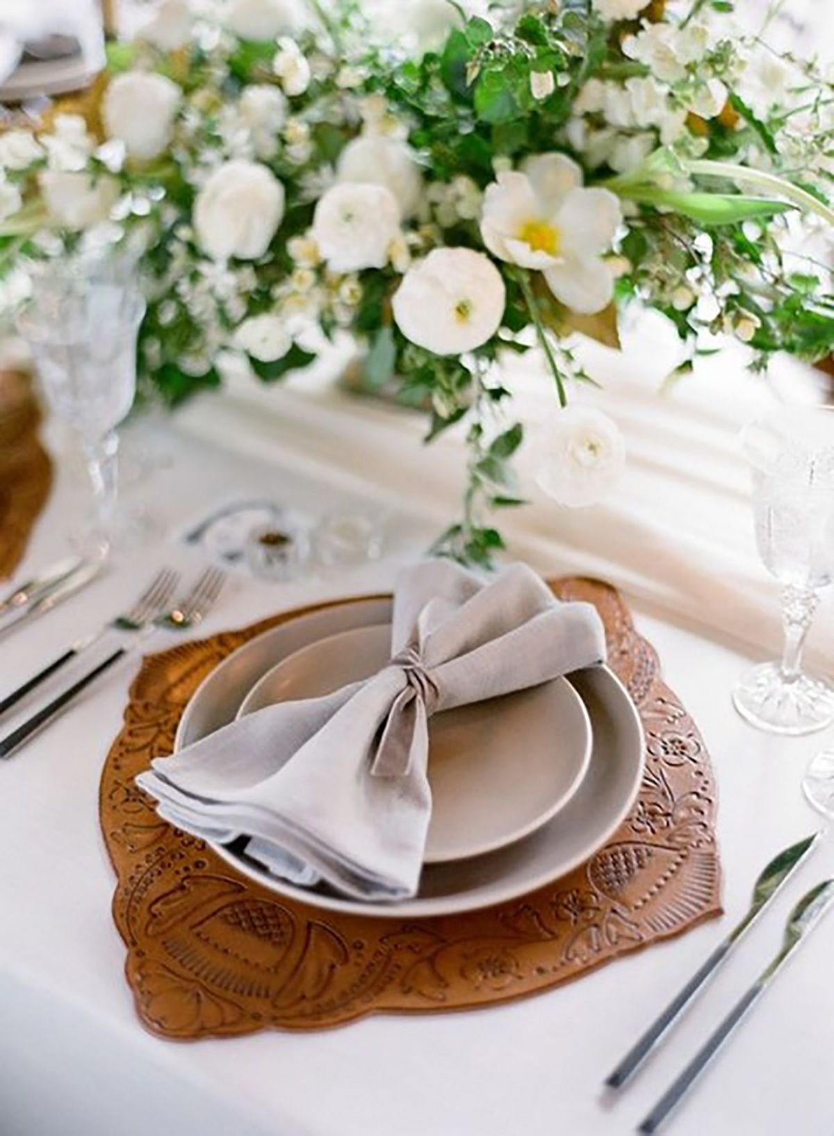 Салфетки на свадебный стол