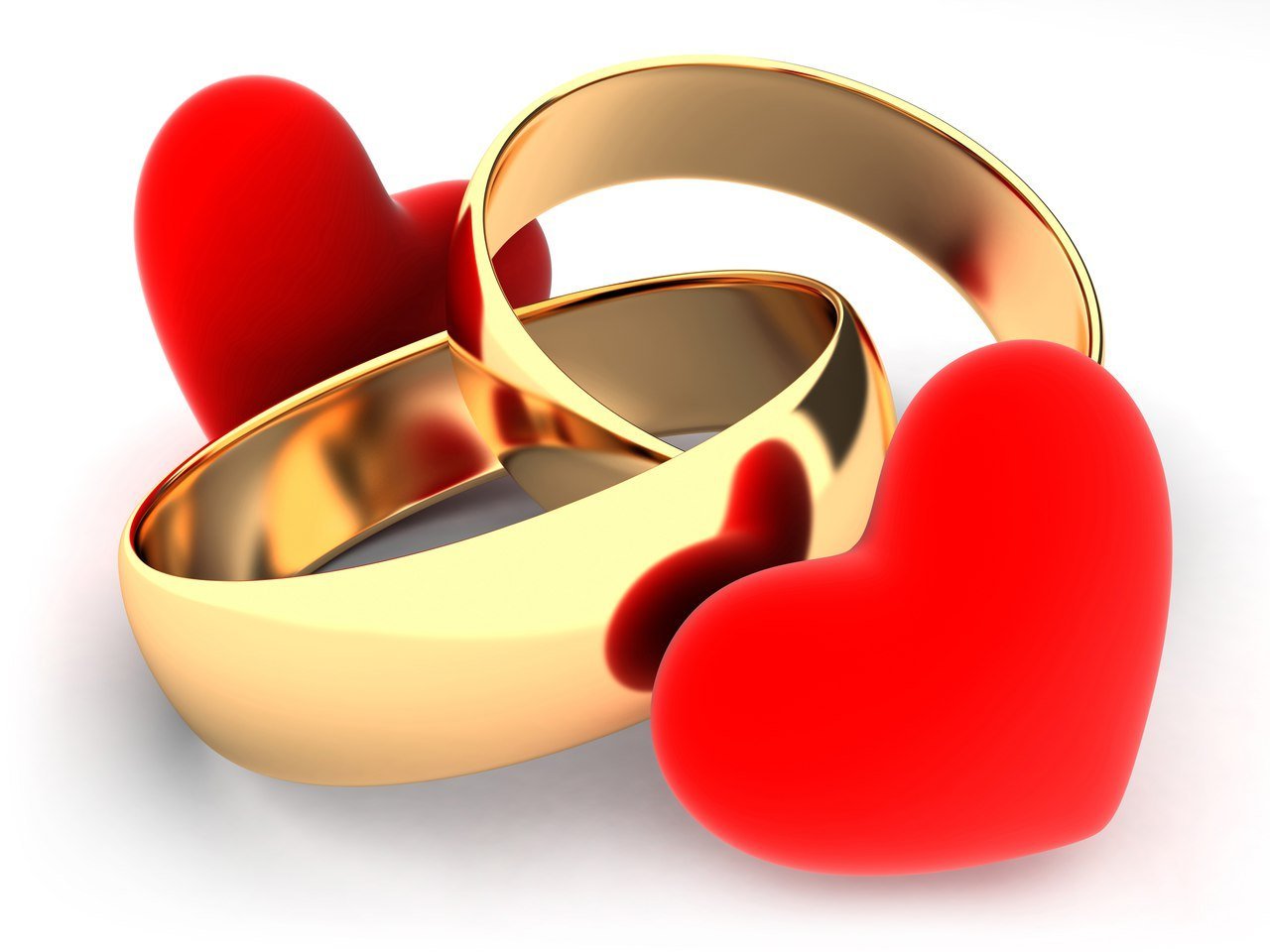 Свадебные бокалы с сердечками - символ любви молодоженов