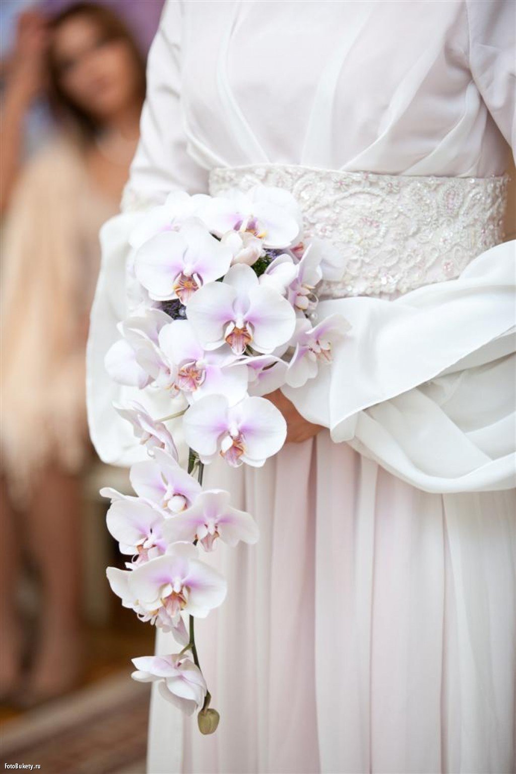 Букет невесты с орхидеей фаленопсис