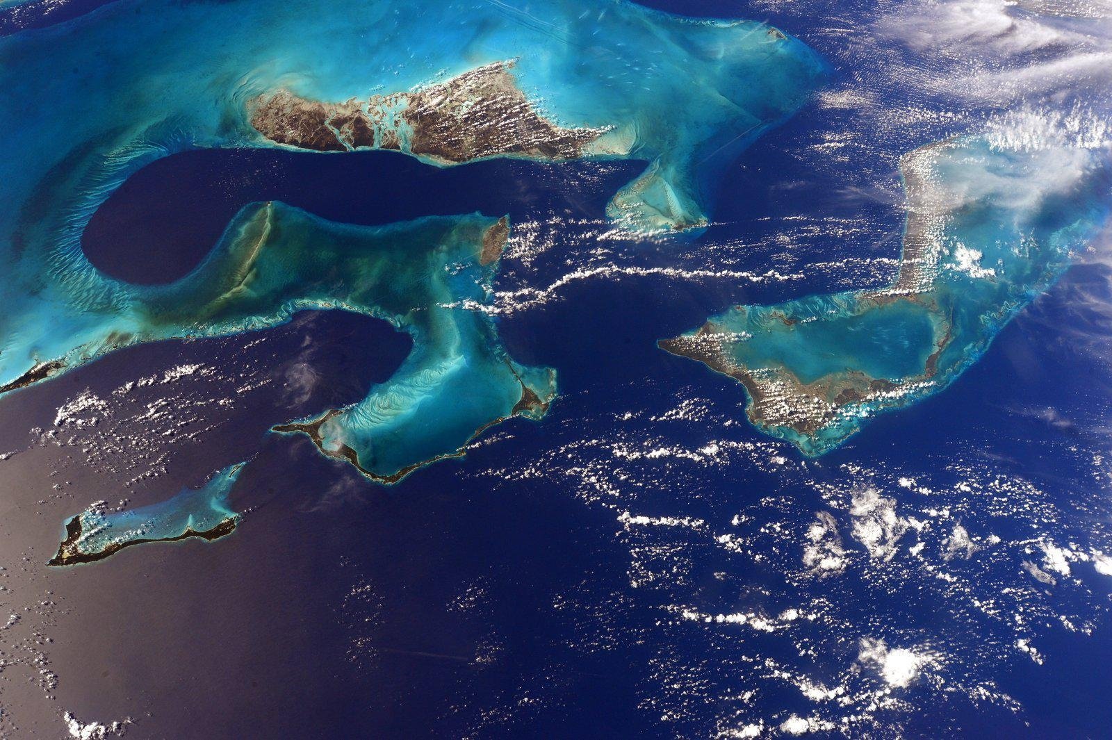Когда появился мировой океан. Карибское море Атлантический океан. Атлантический океан с космоса. Саргассово море из космоса. Атлантический океан Куба.