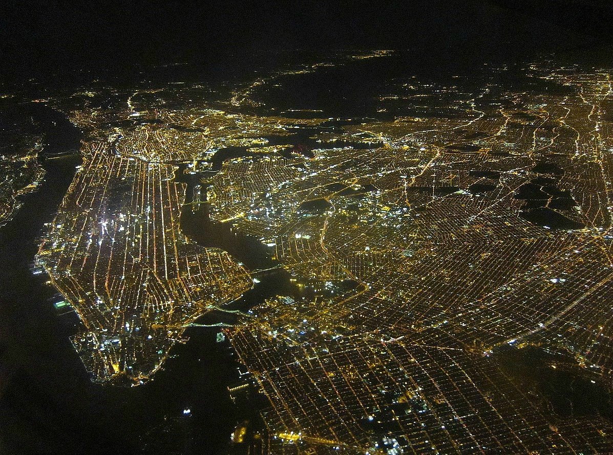 Нью Йорк ночью из космоса