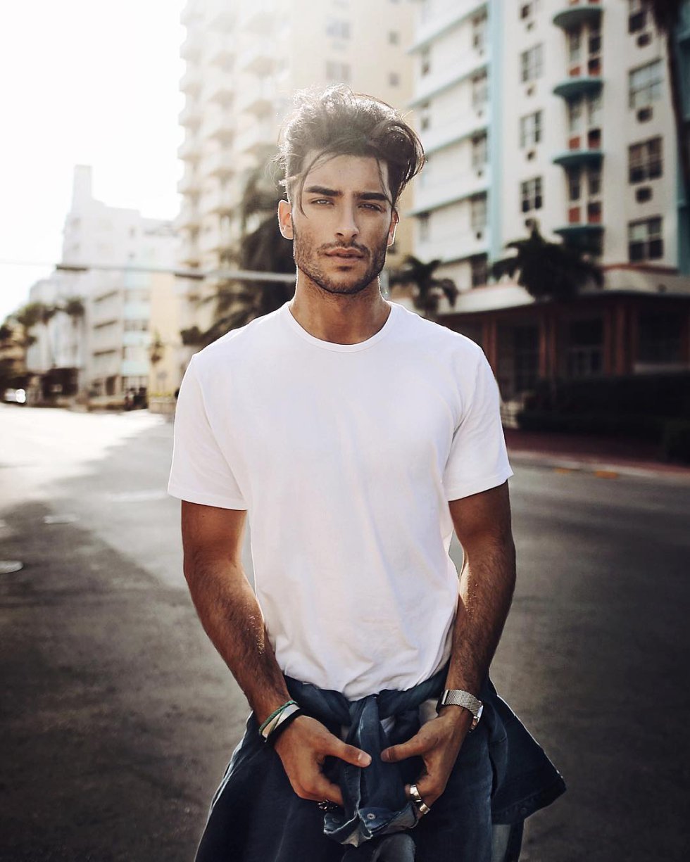 Креативный мужской портрет