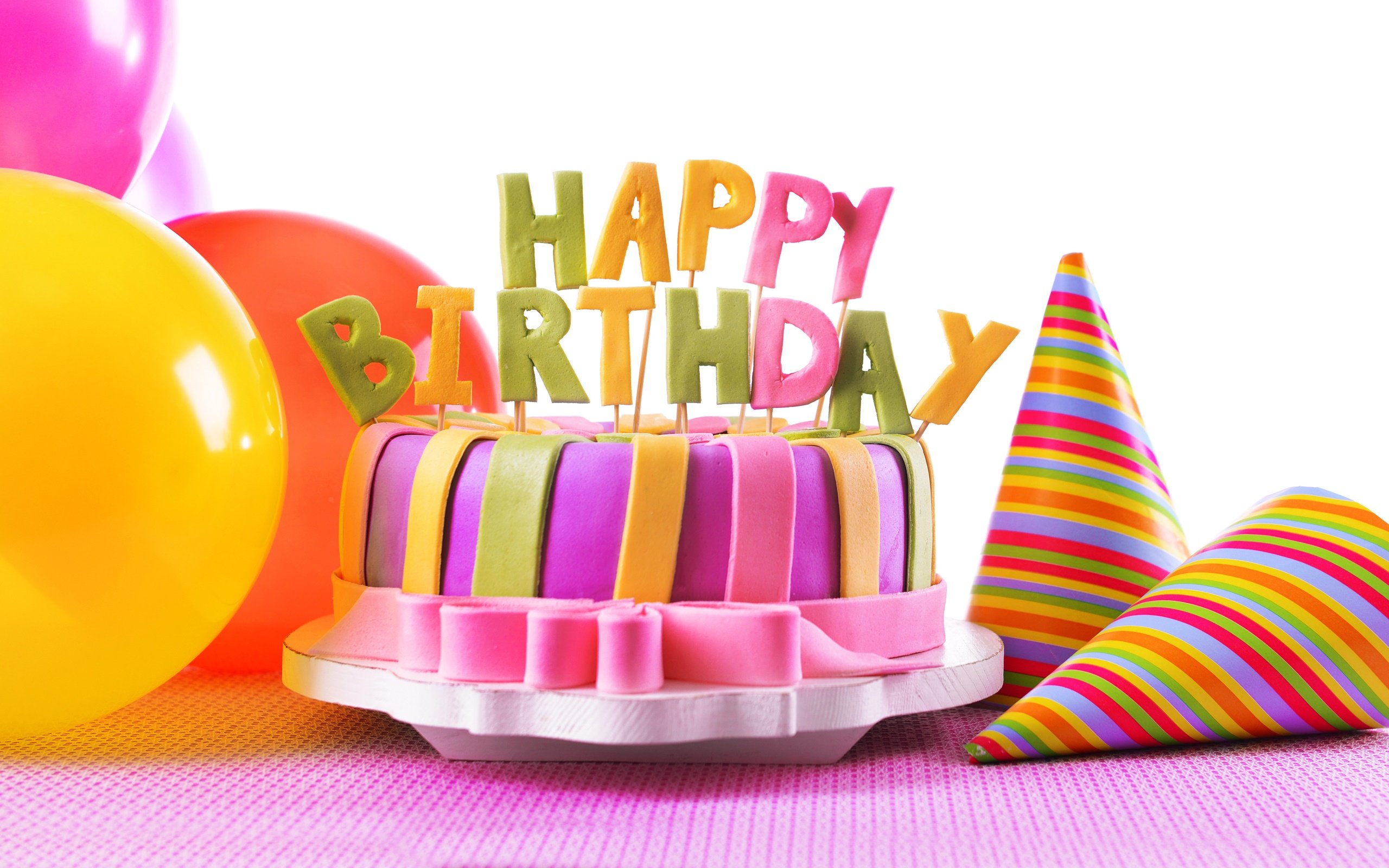 Сделать ролик на день рождения. С днем рождения. Тортик с днем рождения. Открытка с днём рождения торт. C LYTV hj;ly.