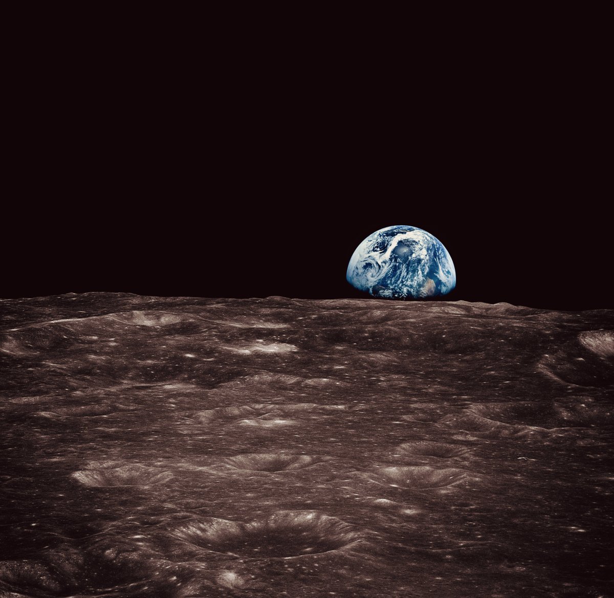 Снимок земли с Луны