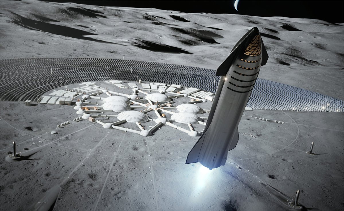 Космический корабль на Луне