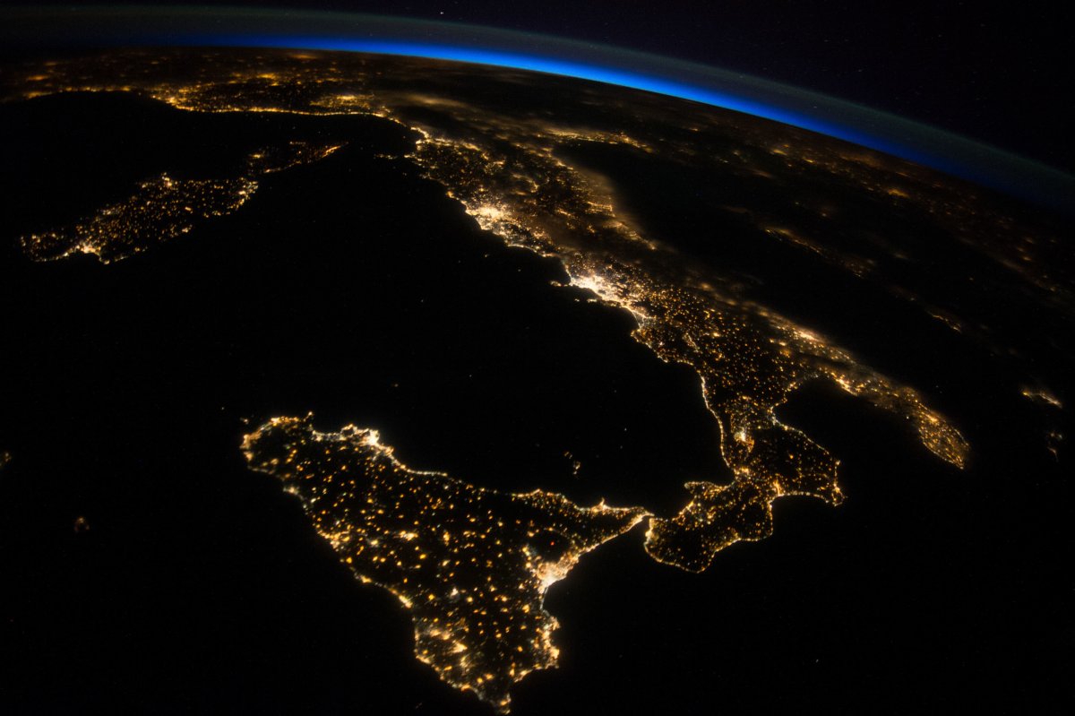Италия из космоса