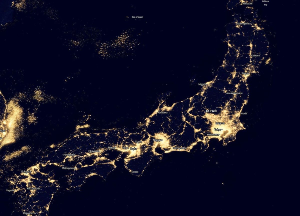 Япония ночью из космоса