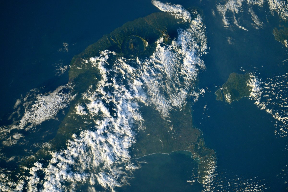 Остров Бали из космоса