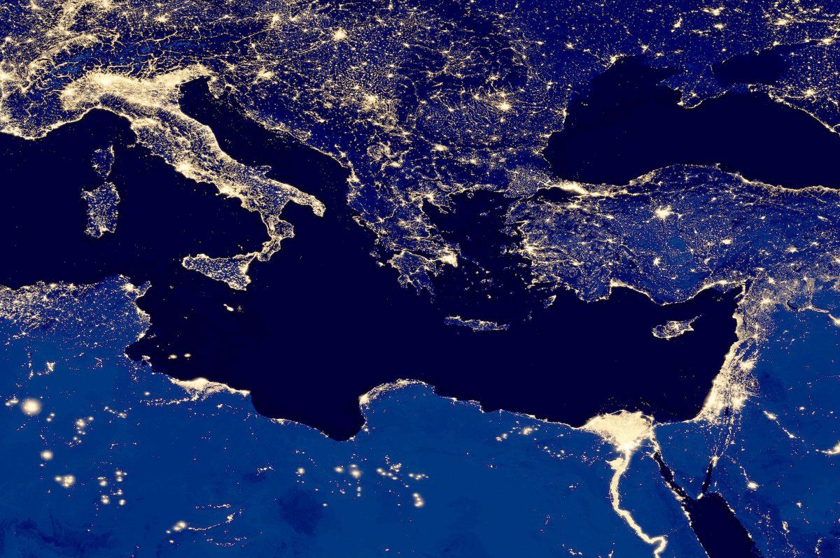 Средиземное море вид из космоса