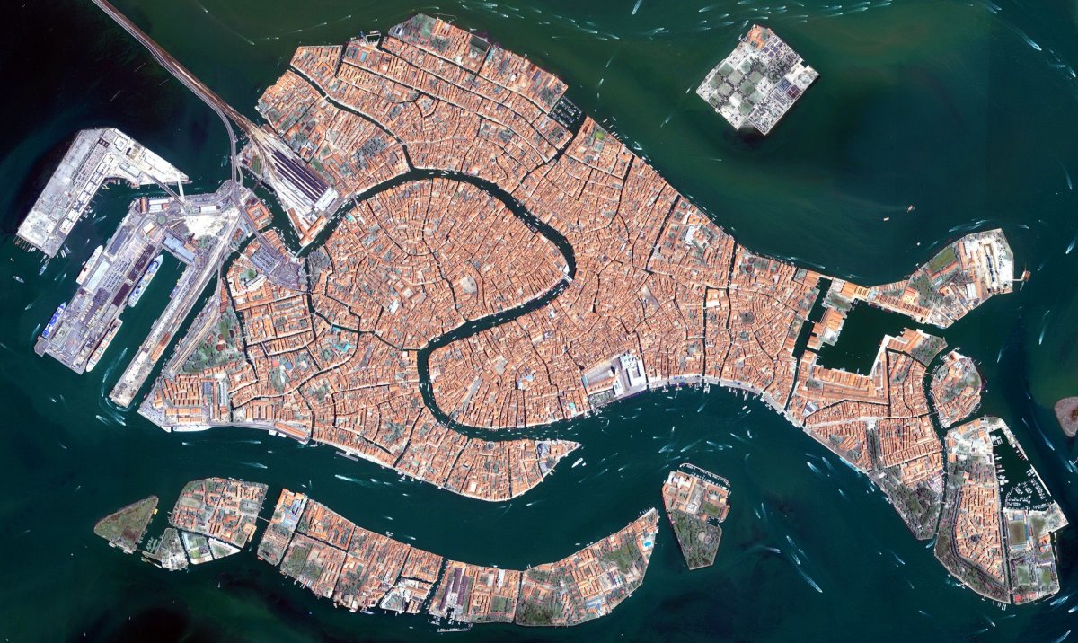 Венеция вид из космоса