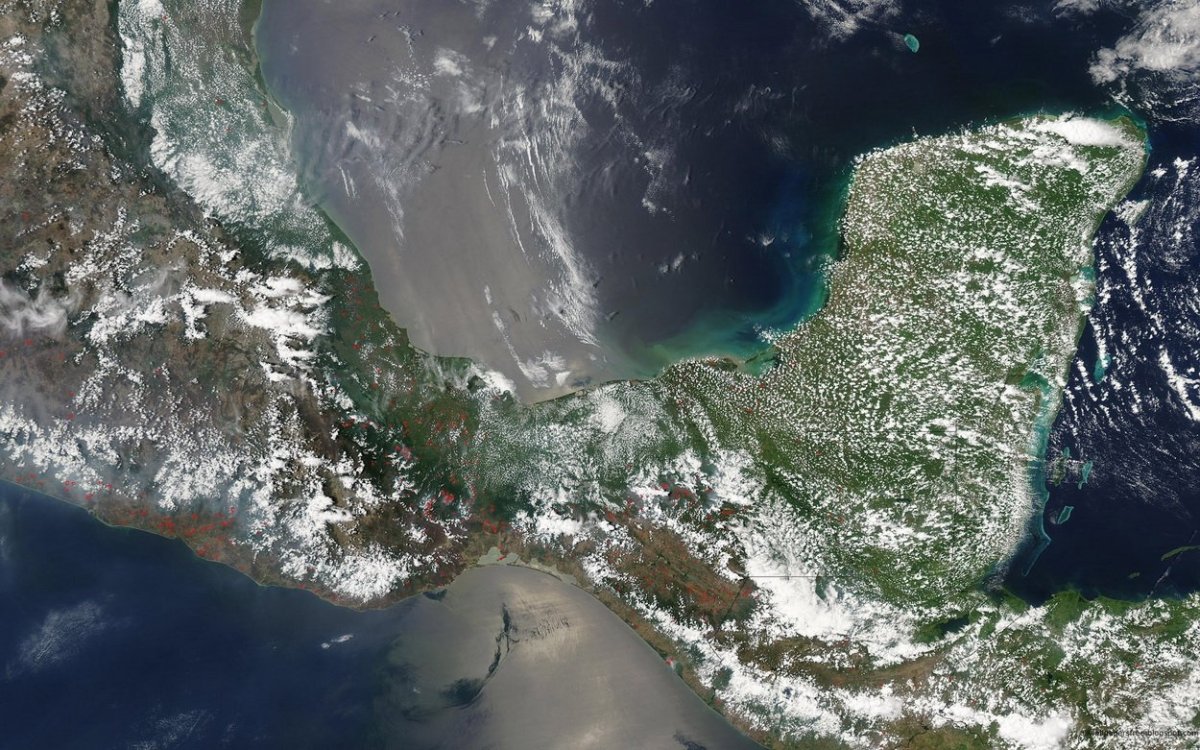 Полуостров Юкатан из космоса