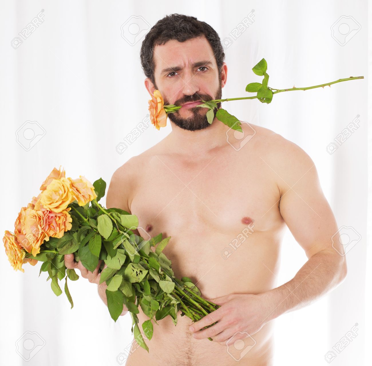 голые мужчины с цветами фото 39