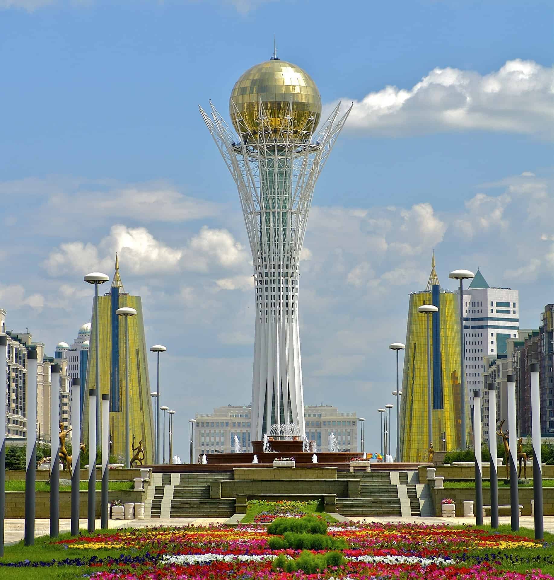 Астана это столица. Байтерек Астана. Монумеент «Астана-Байтерек. Казахстан монумент Байтерек. Нурсултан столица Казахстана.