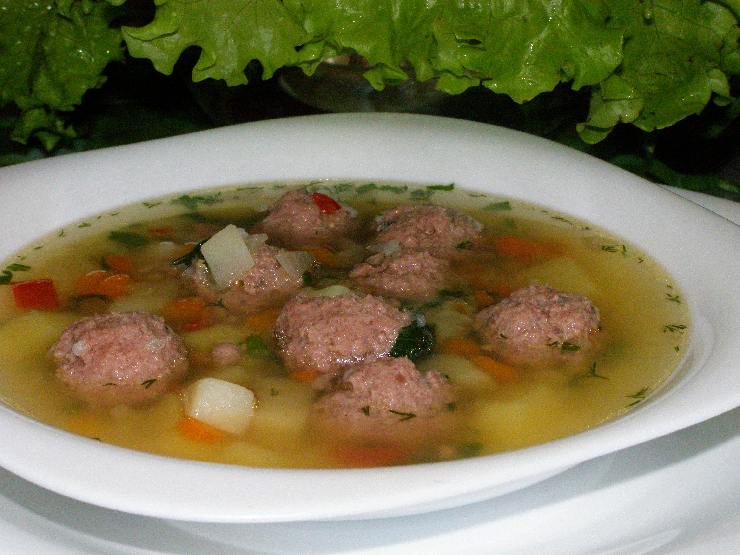 Рецепт супа с фрикадельками из куриного фарша. Frikadelki Sho'RVA. Суп картофельный с мясными фрикадельками. Для супа. Гороховый суп с фрикадельками.