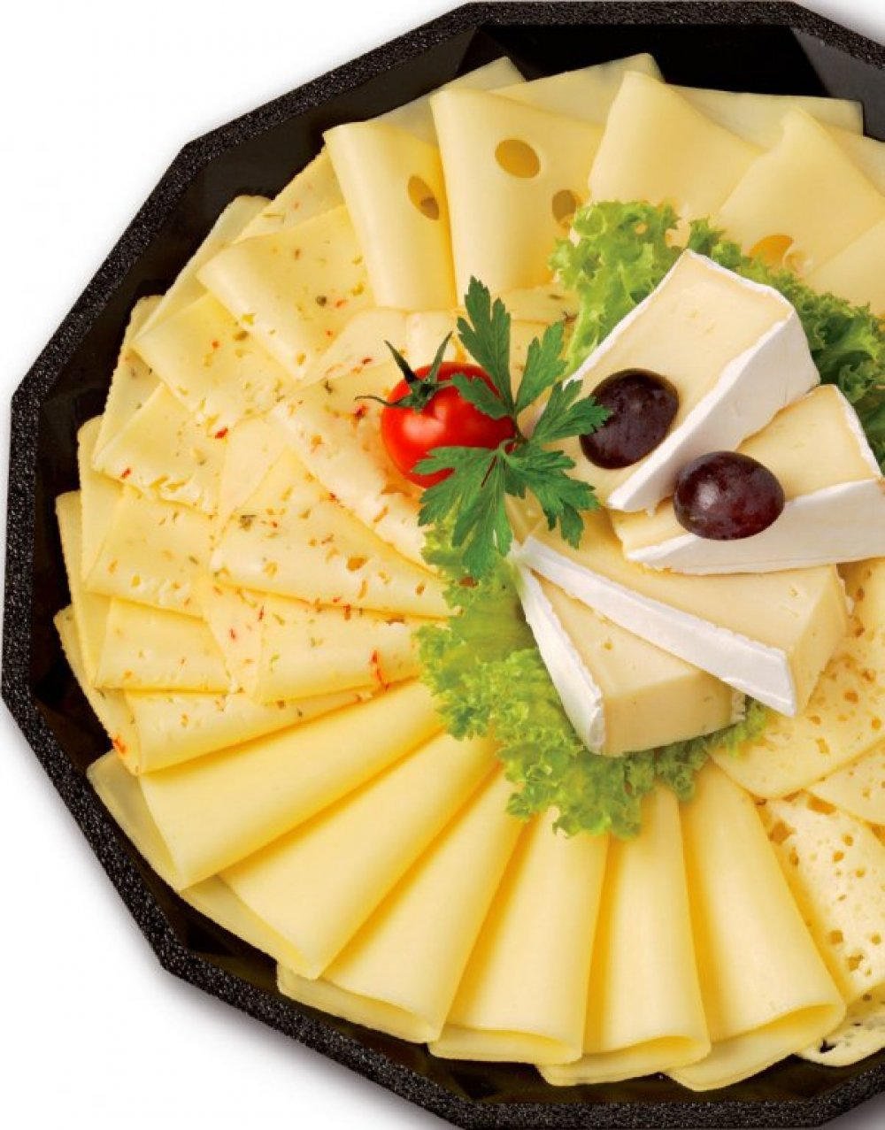 Сырные тарелки оформление на праздничный