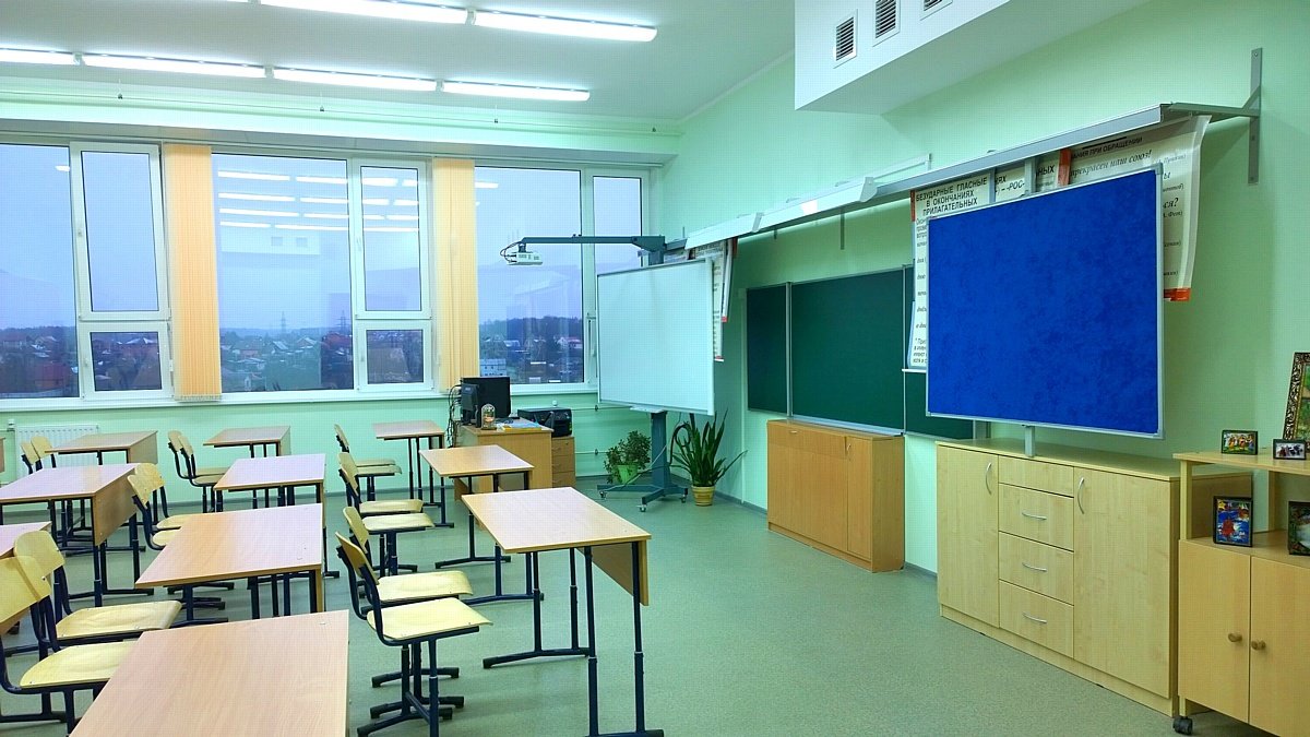 Школа 3 видное. Классный кабинет в школе. Класс в школе. Школьный кабинет. Интерьер класса в школе.