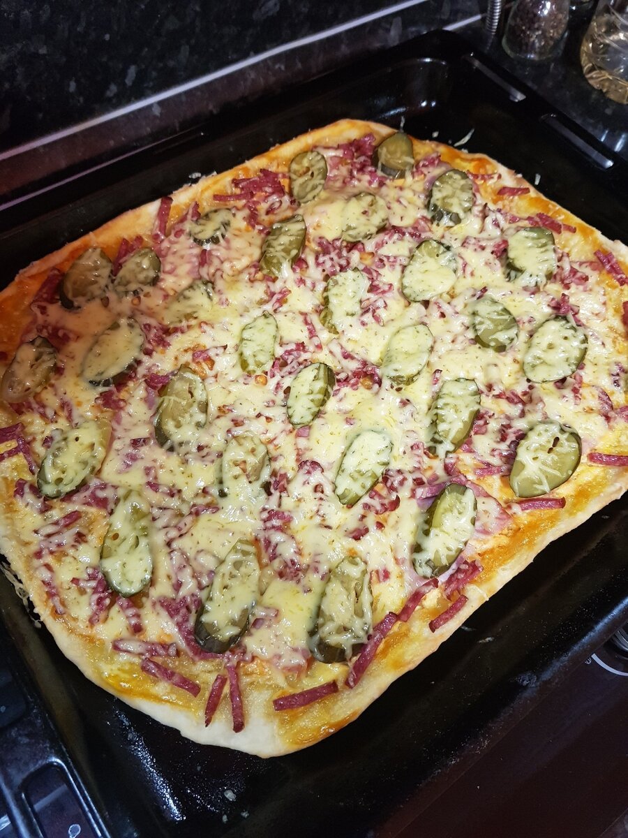 пицца большая в духовке фото 114