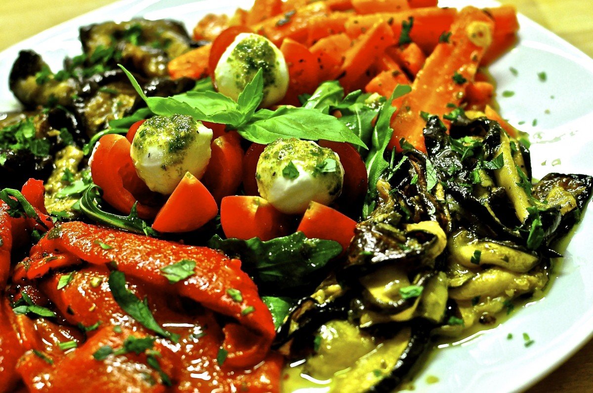 Кухня блюда из овощей. Овощные блюда. Овощи на гарнир. Итальянские блюда. Итальянские гарниры из овощей.