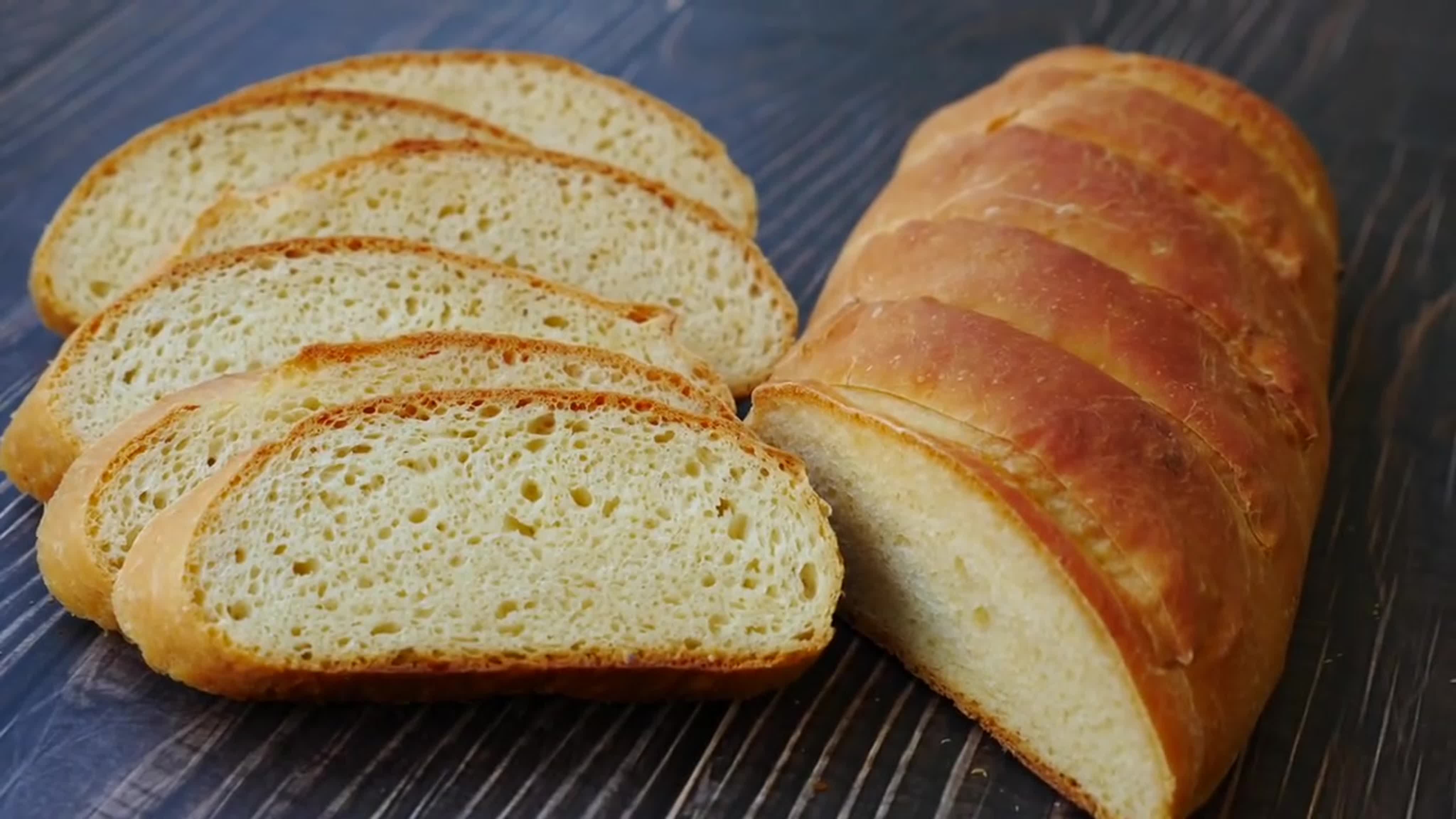 Рецепт классического батона. Хлеб. Батон хлеба. Домашний хлеб. Аппетитный хлеб.