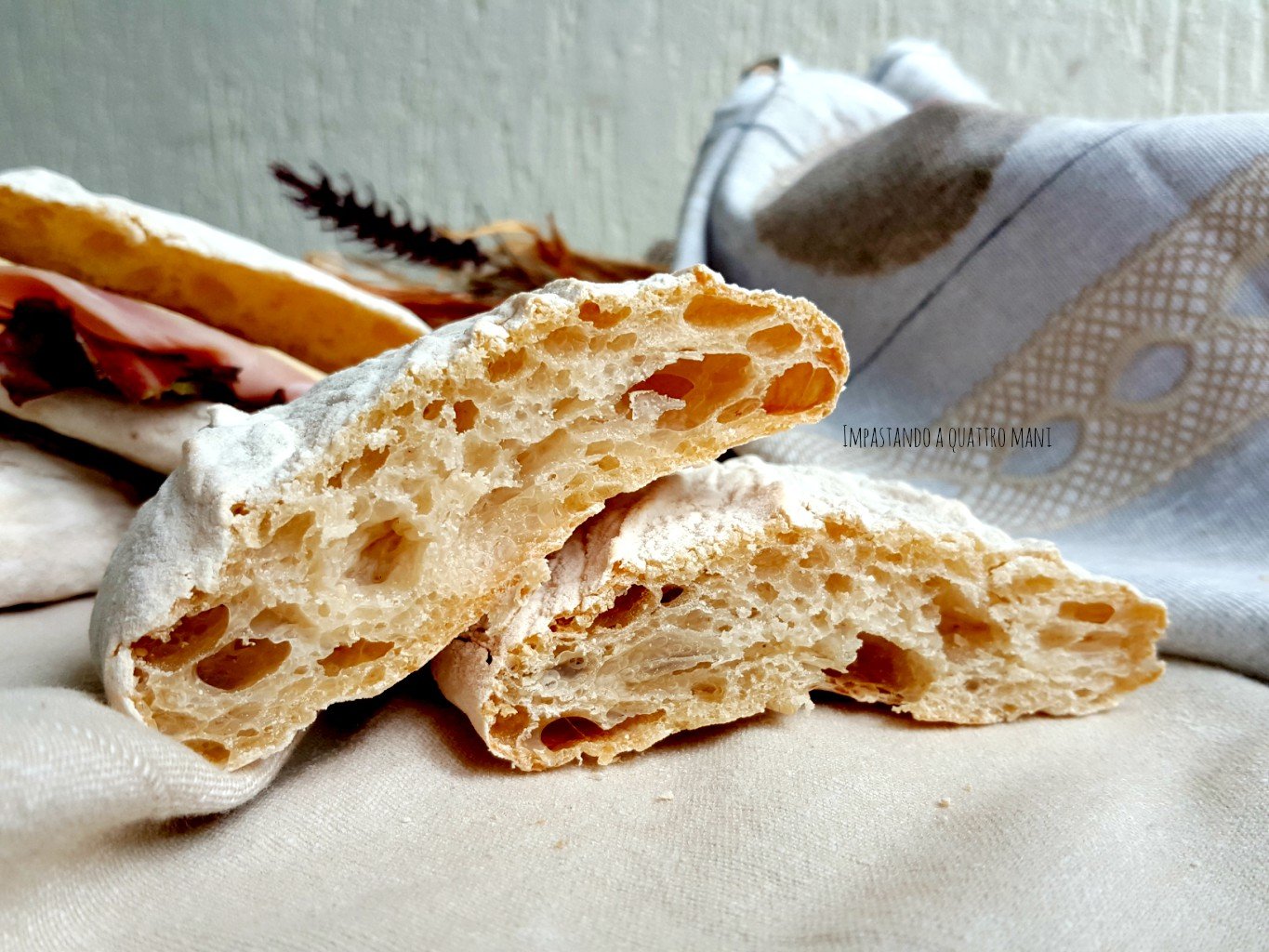 Итальянский хлеб рецепты. Итальянская чиабатта. Испанская чиабатта. Чиабатта белая. Чиабатта Джоджо.