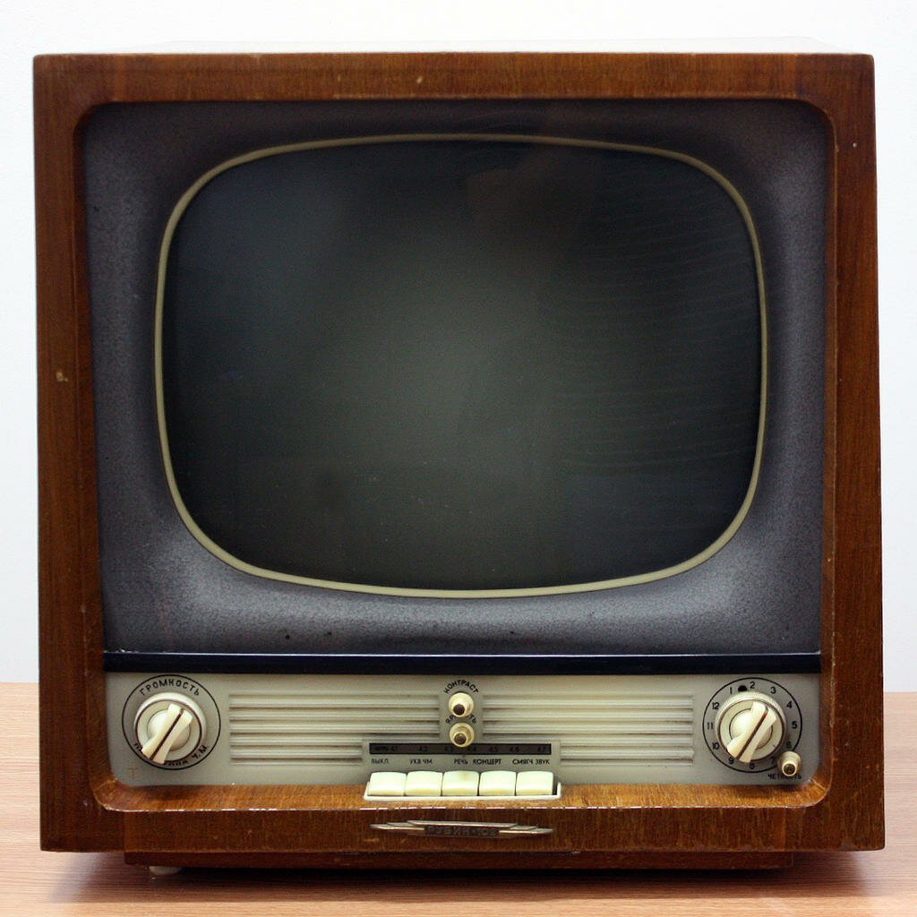 Куплю телевизор старый оскол. Телевизор Рубин 102. Ламповый телевизор Рубин 102. Телевизор СССР Рубин 102. Рубин 106 телевизор.