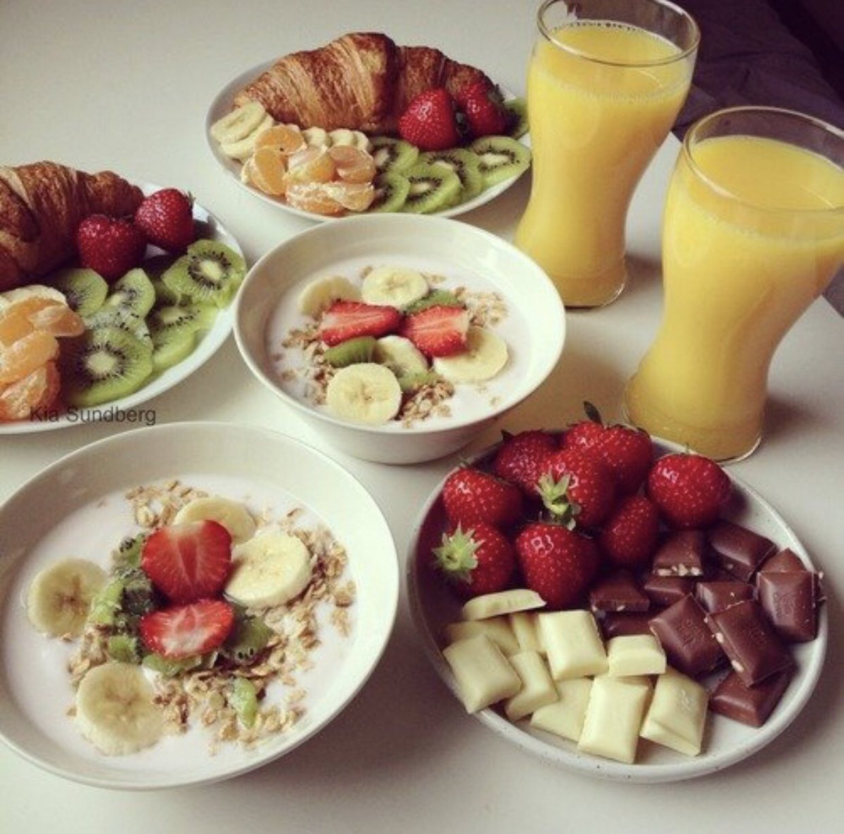 Меню летних завтраков. Красивый завтрак. Правильный завтрак. Вкусный утренний завтрак. Вкусный и красивый завтрак.