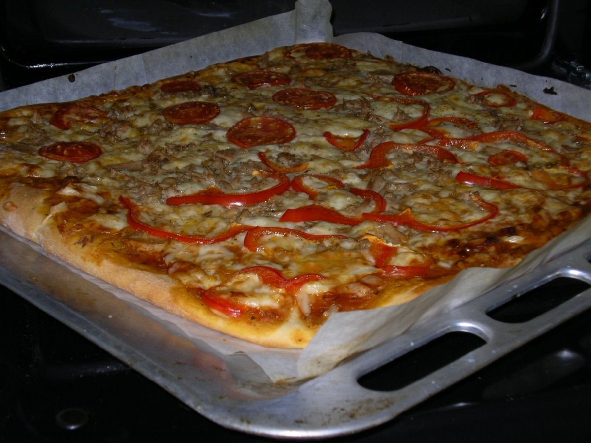 как сделать домашнюю пиццу в духовке из готового теста фото 109
