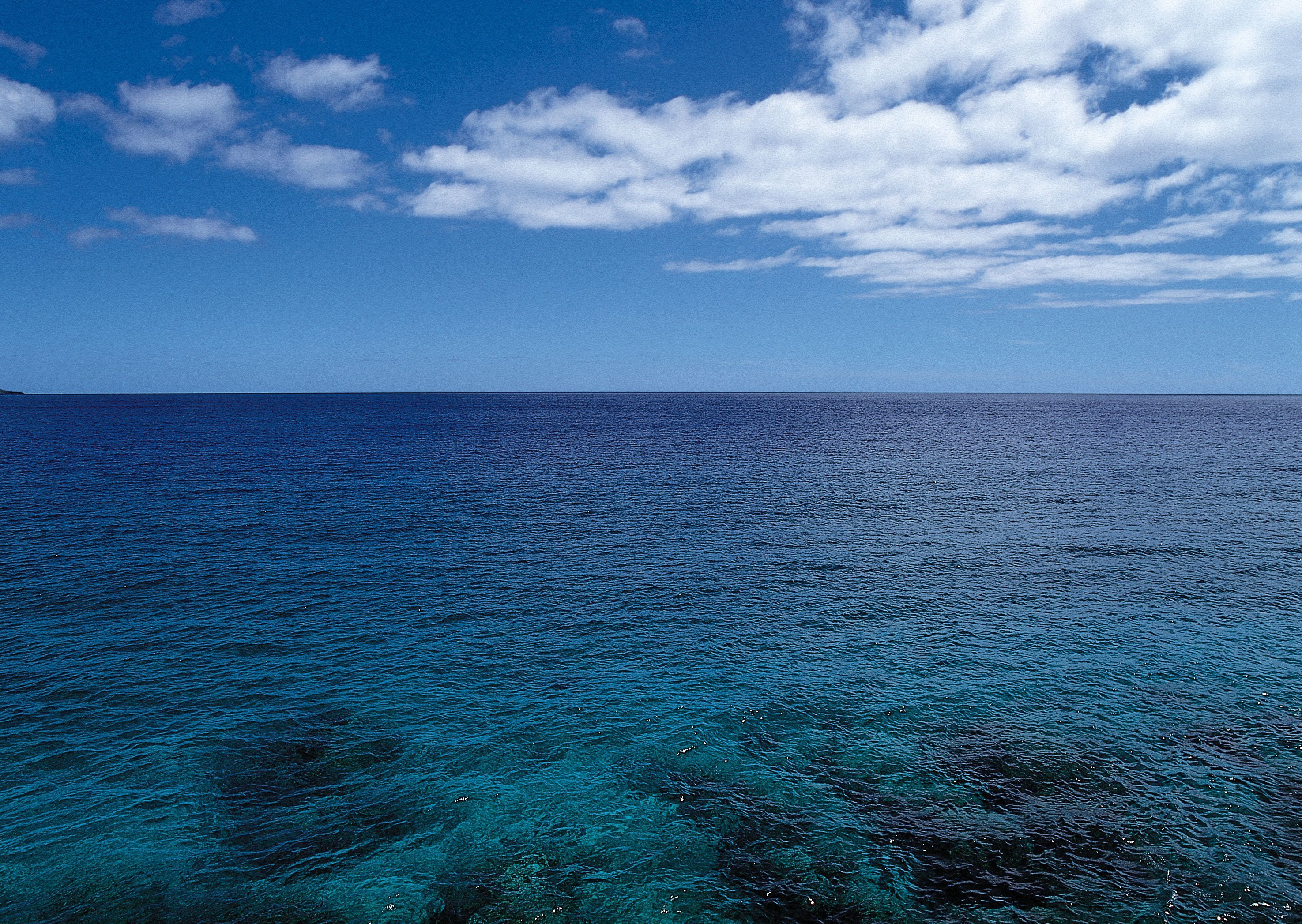 Разные цвета морей. Океан. Красивое море. Море фото. Бескрайний океан.