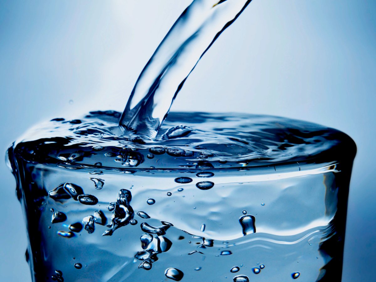 Переполнение жидкостью. Вода. Чистая вода. Изображение воды. Вода картинки.