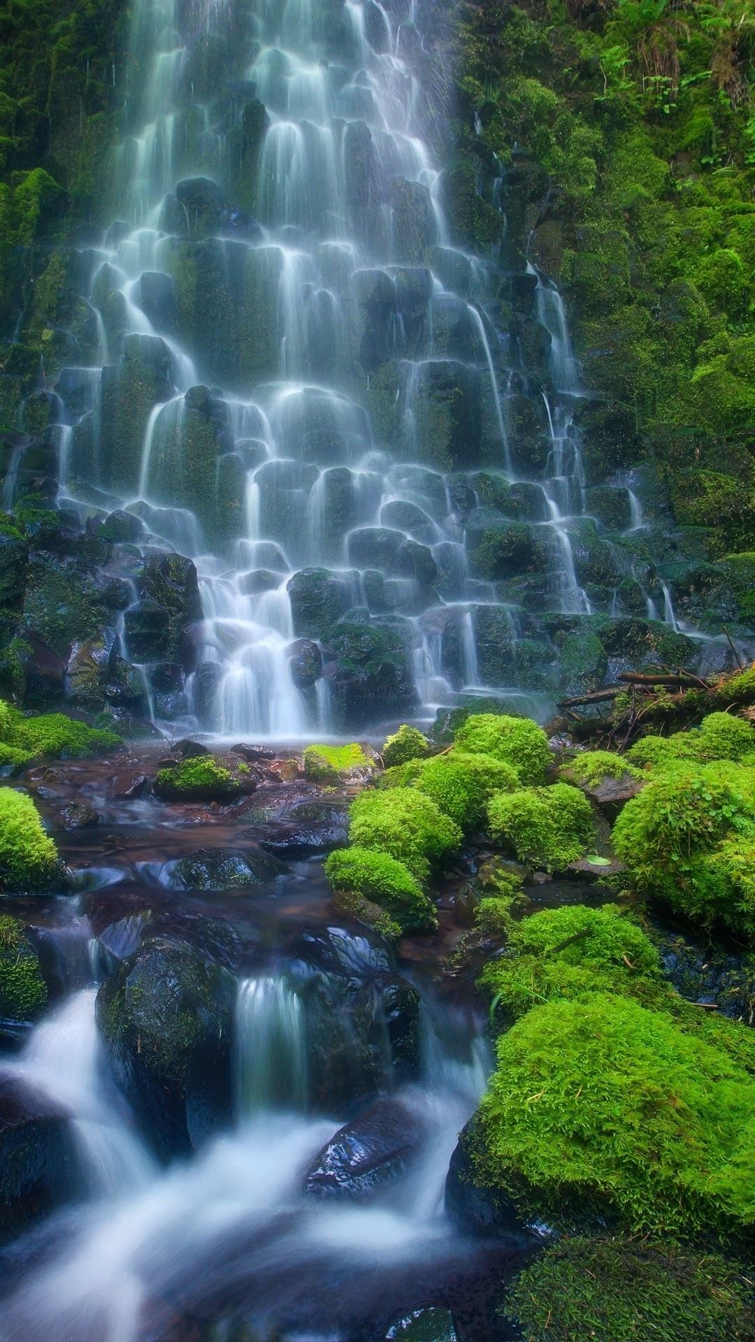 Видео на телефон природа. Красивые водопады. Живая природа водопады. Красивая природа водопад.