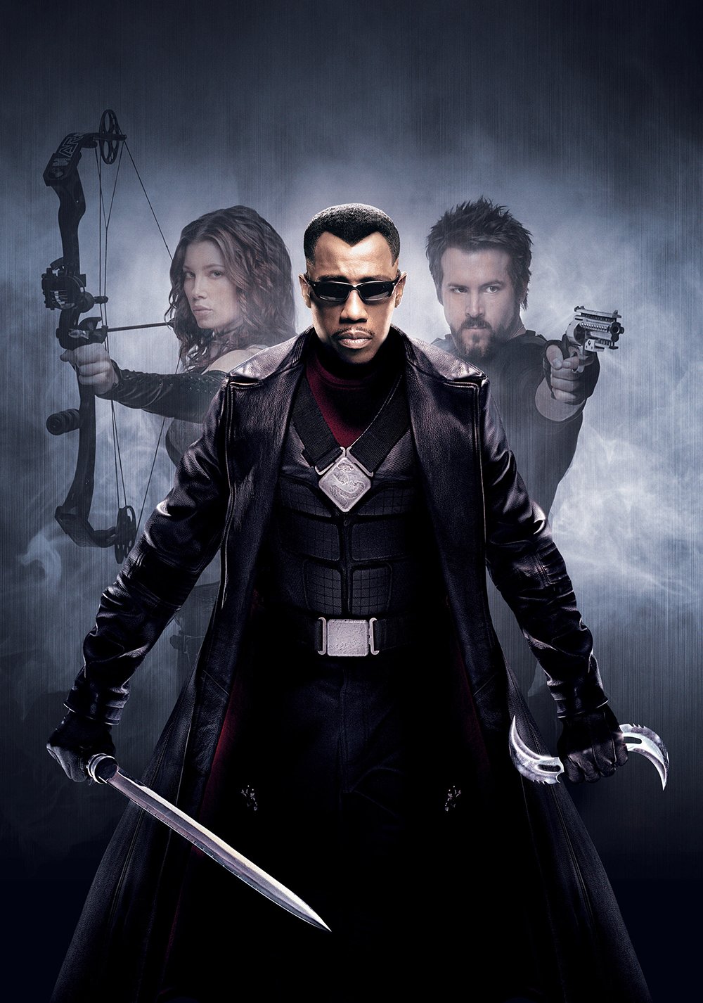 Blade download. Блэйд 3: Троица фильм 2004. Фильм Блэйд 3 Троица Постер. Рейнольдс Блэйд 3.