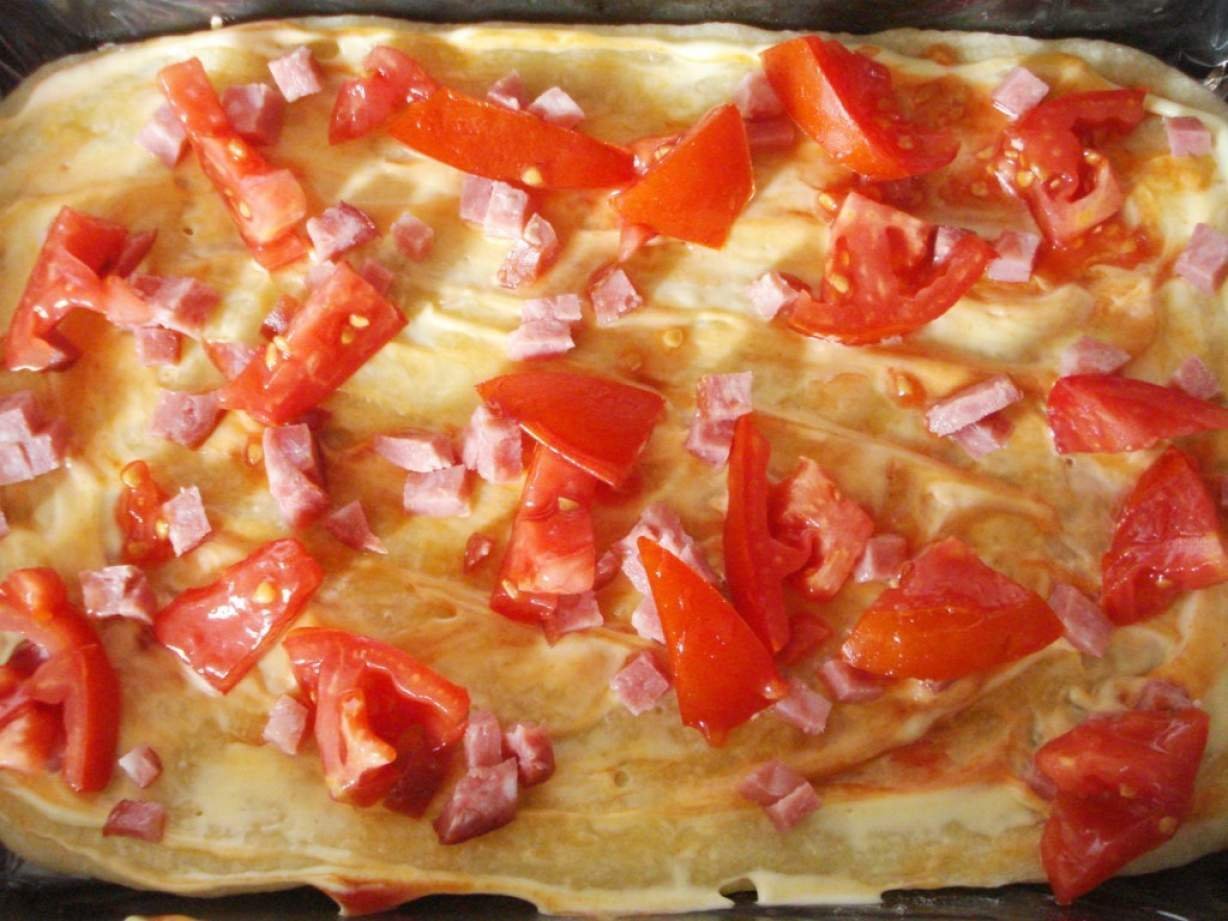 рецепт приготовления пиццы с колбасой и сыром в домашних условиях в духовке фото 86