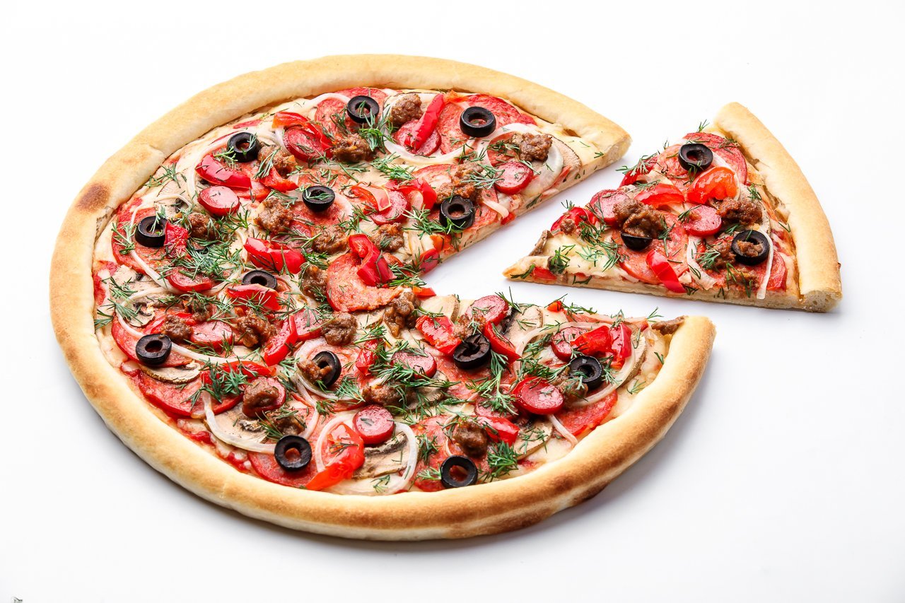 Доставка пиццы спб скидки. Пицца Аль Шам. Пицца на белом фоне. Пицца мафия. Пицца мафиози.
