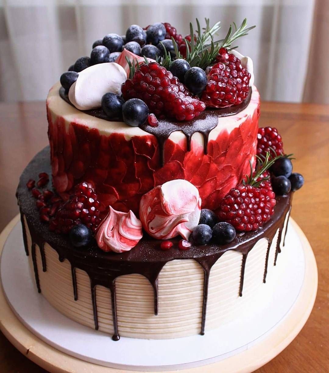 Торт очень красивый