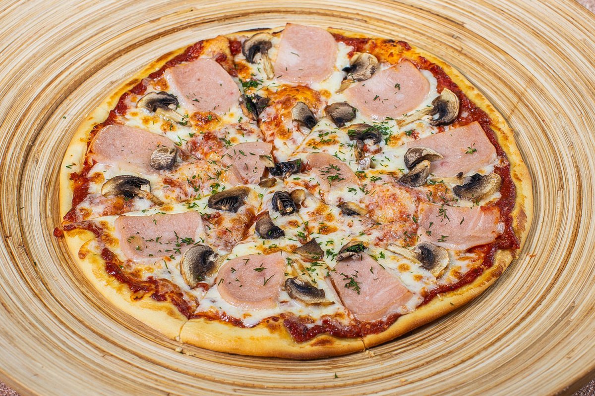 грибная пицца с шампиньонами и колбасой рецепт фото 101