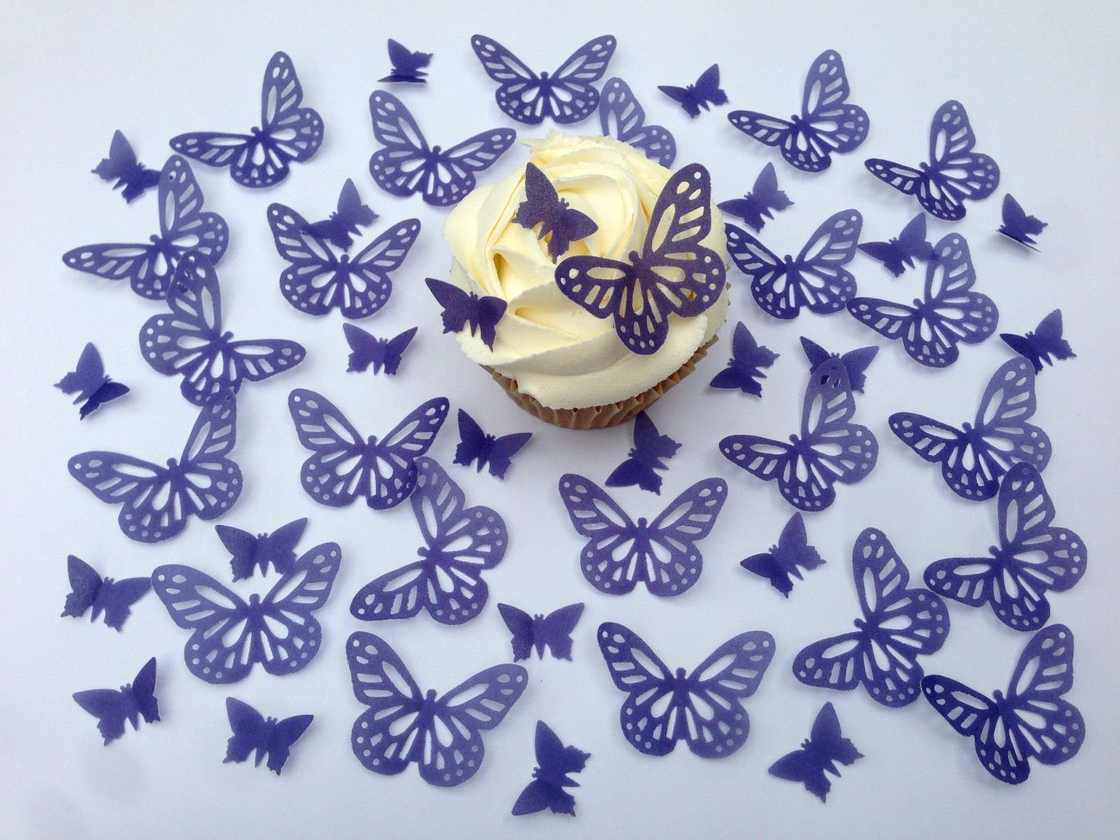 Купить вафельных бабочек. Торт «бабочки». Украшение торта бабочками. Декор торта с бабочками. Сиреневый торт с бабочками.