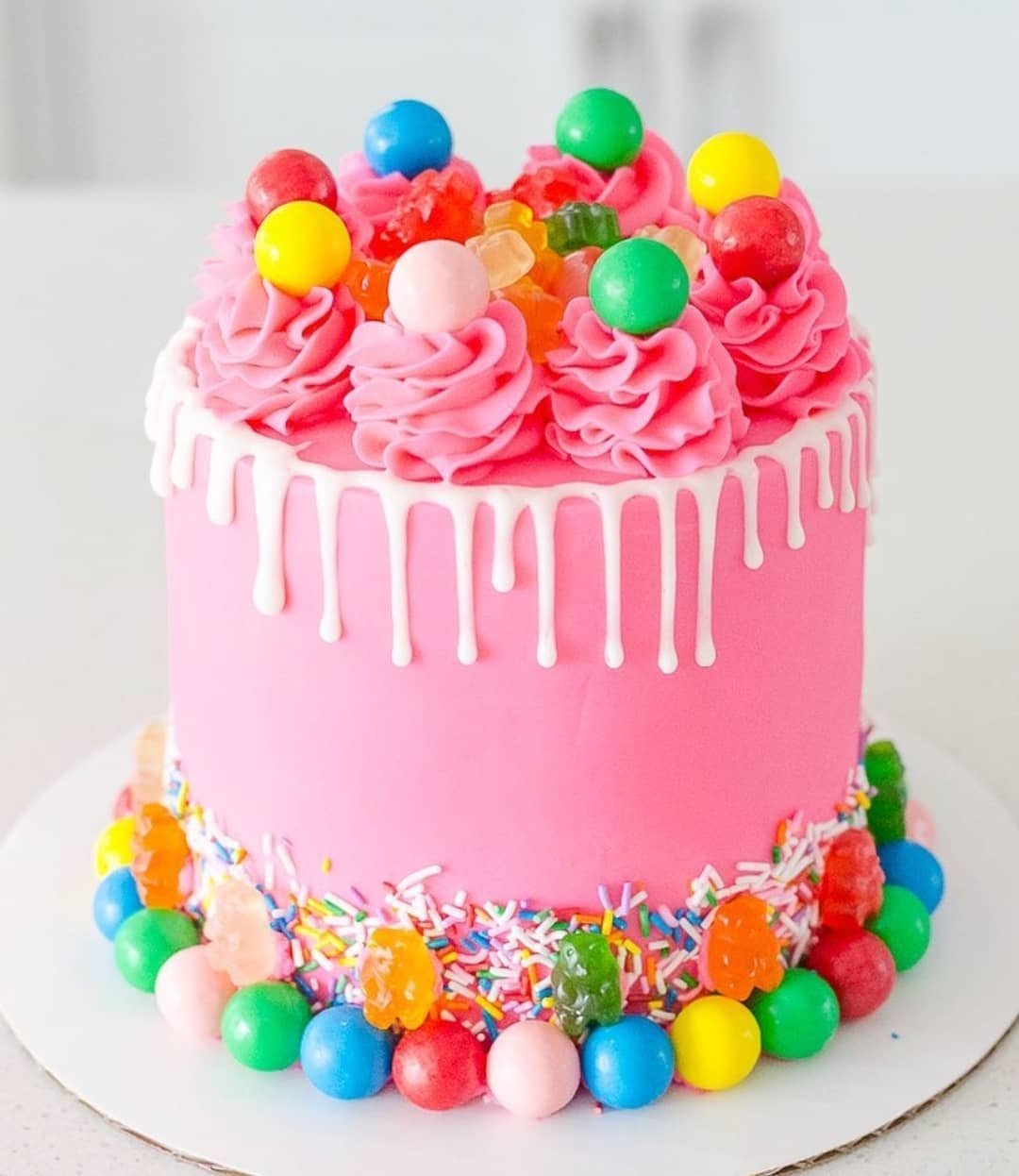 Сделать розовый торт. Торт Бубль ГУМ. Яркий торт. Яркие цторы. Яркий детский торт.